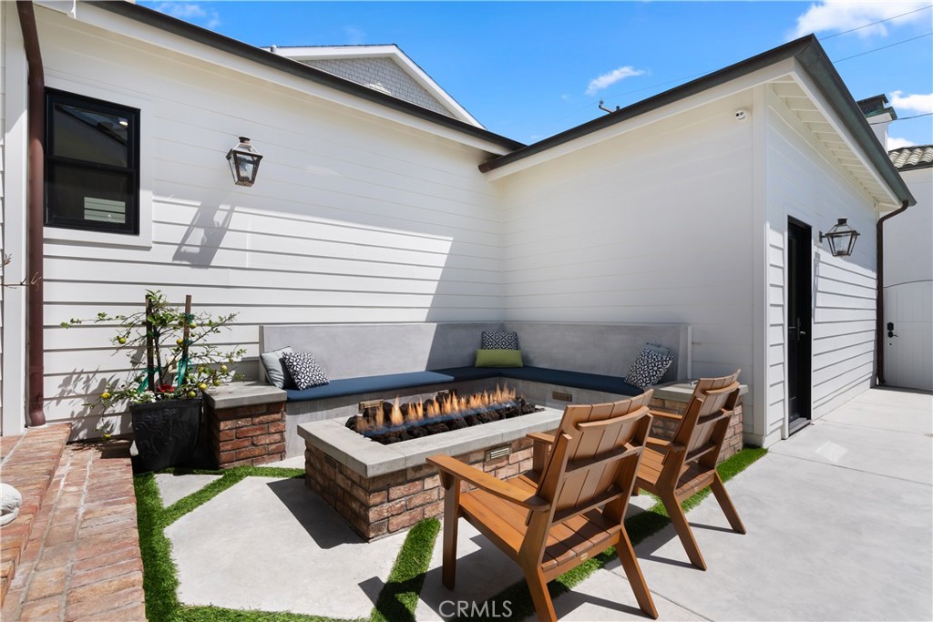 430 Aliso Avenue