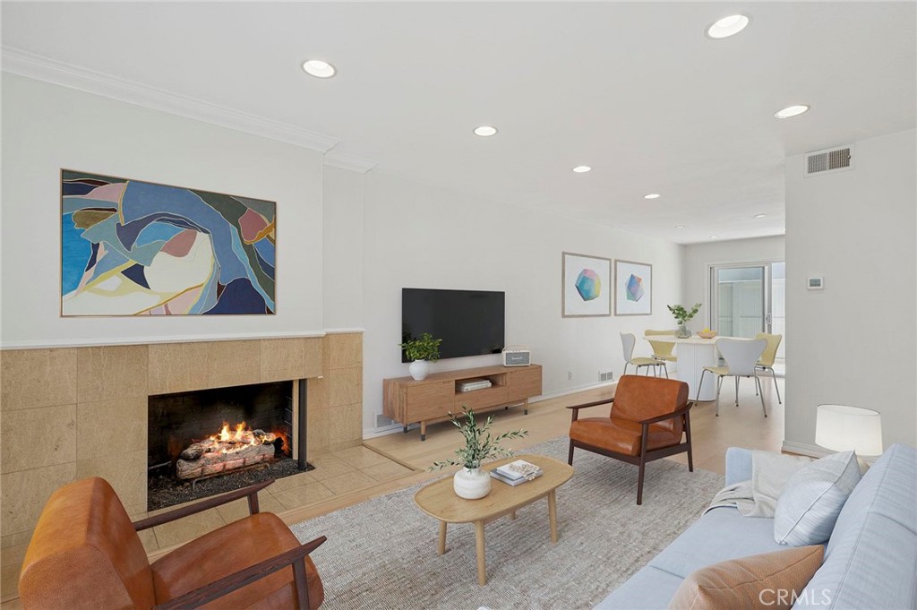 1069 Dover Drive