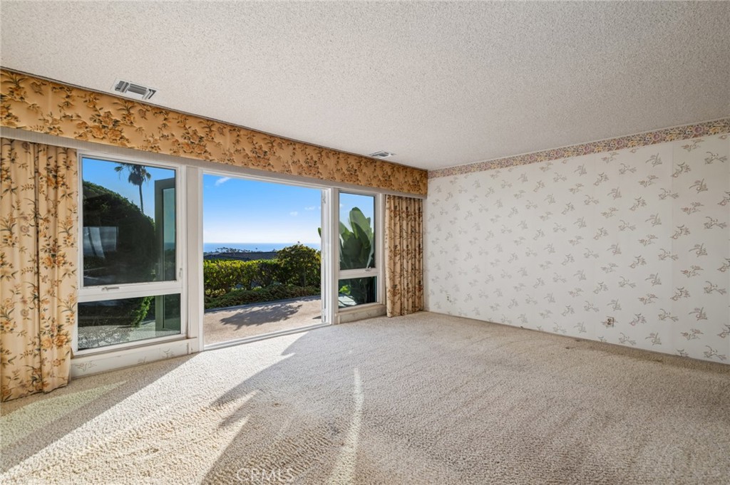 2915 Pebble Drive