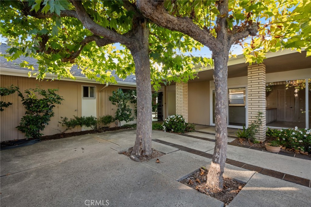 2915 Pebble Drive
