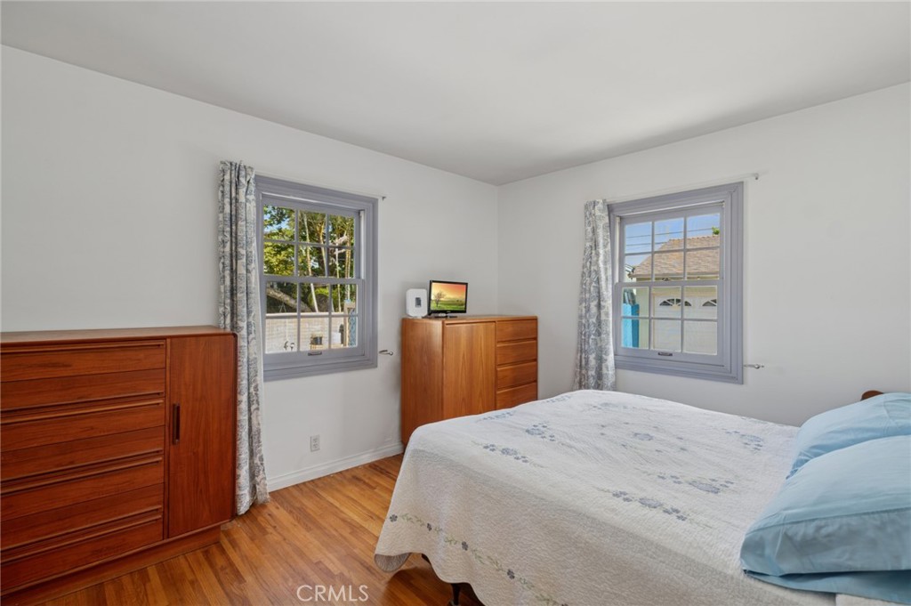 476 Costa Mesa Street