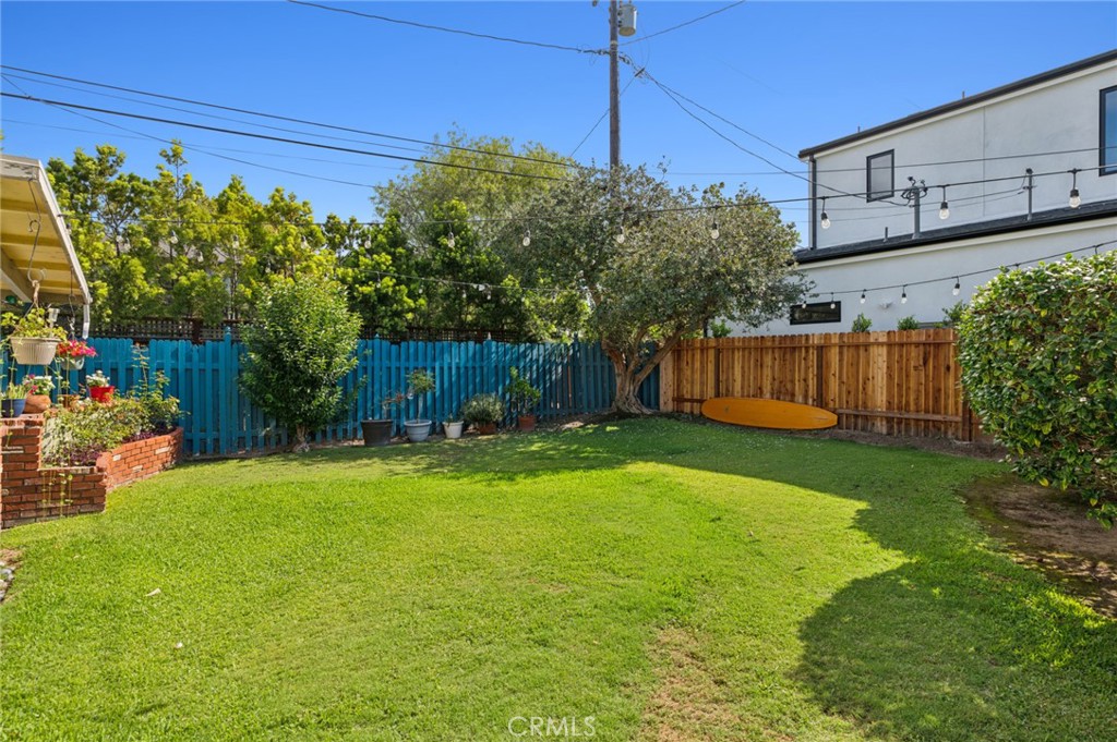 476 Costa Mesa Street