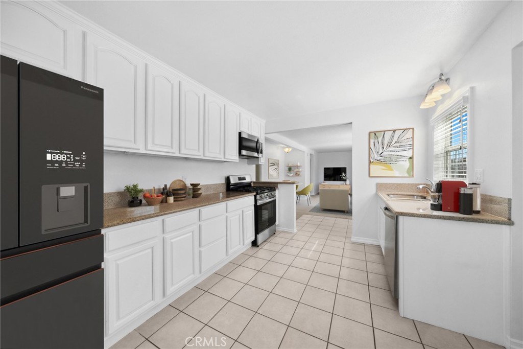 465 Santa Ana Avenue