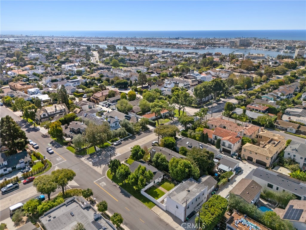 465 Santa Ana Avenue