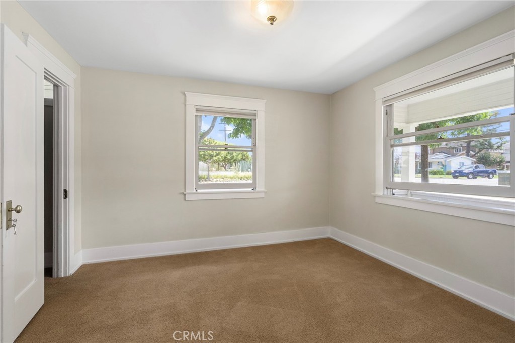 465 Santa Ana Avenue