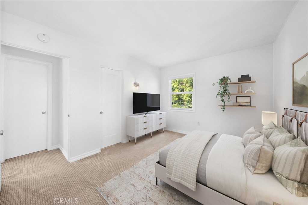 465 Santa Ana Avenue