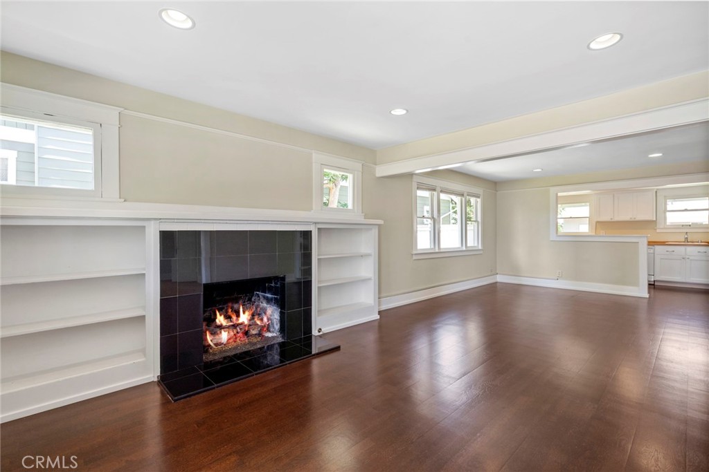 465 Santa Ana Avenue