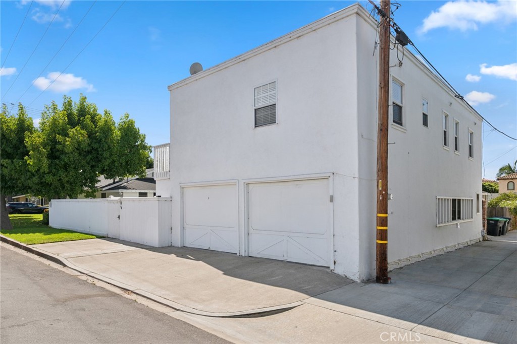 465 Santa Ana Avenue