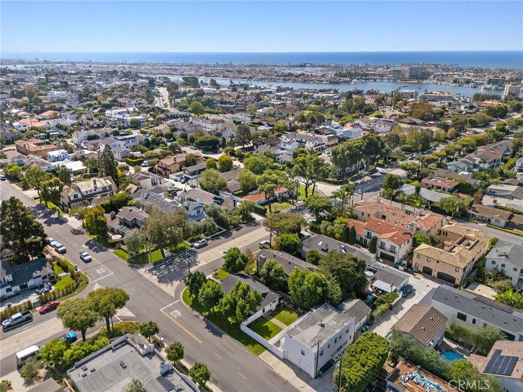 465 Santa Ana Avenue