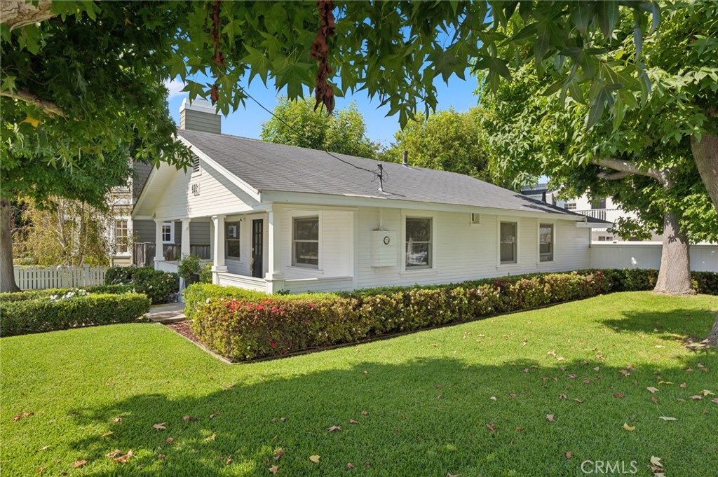 465 Santa Ana Avenue