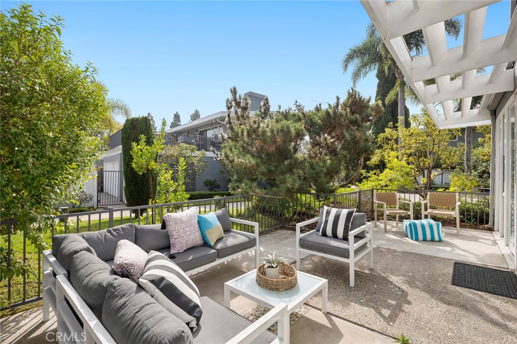 1008 Buckingham Drive