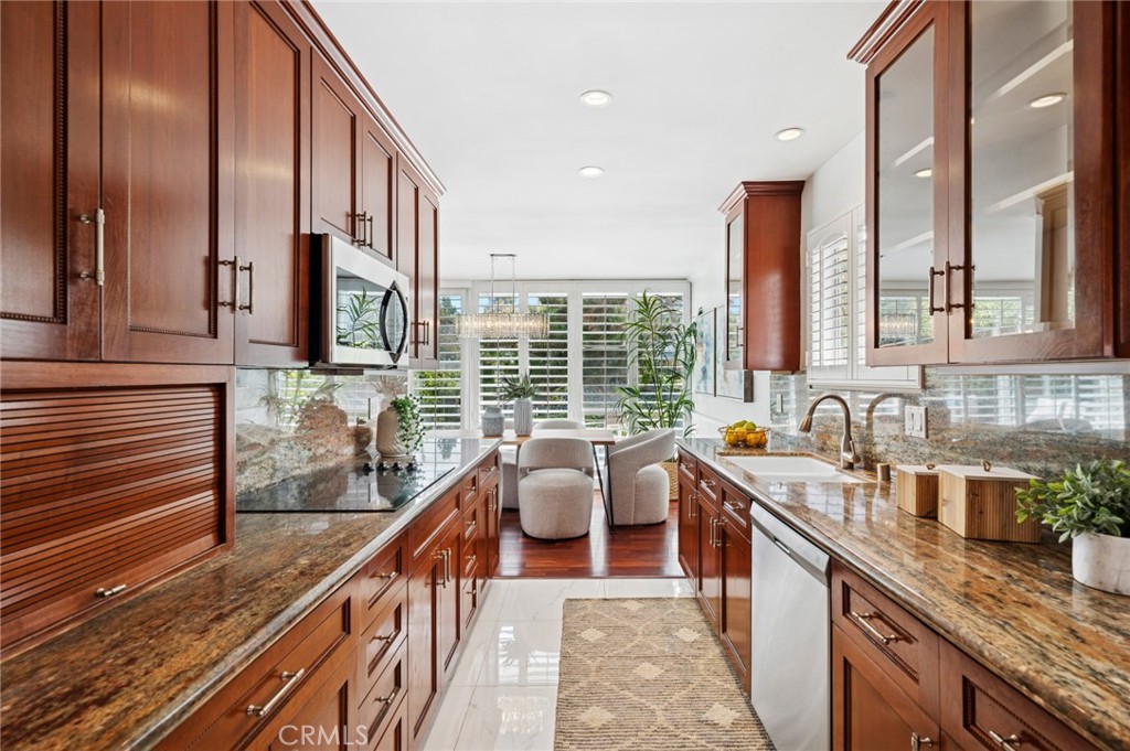 1008 Buckingham Drive