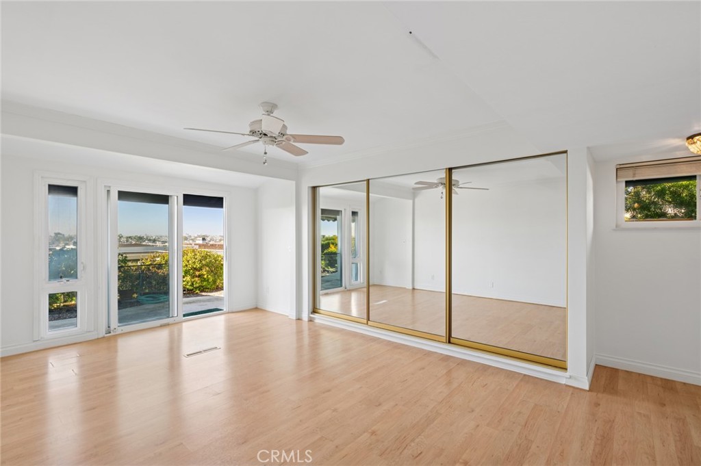 1727 Galatea Terrace