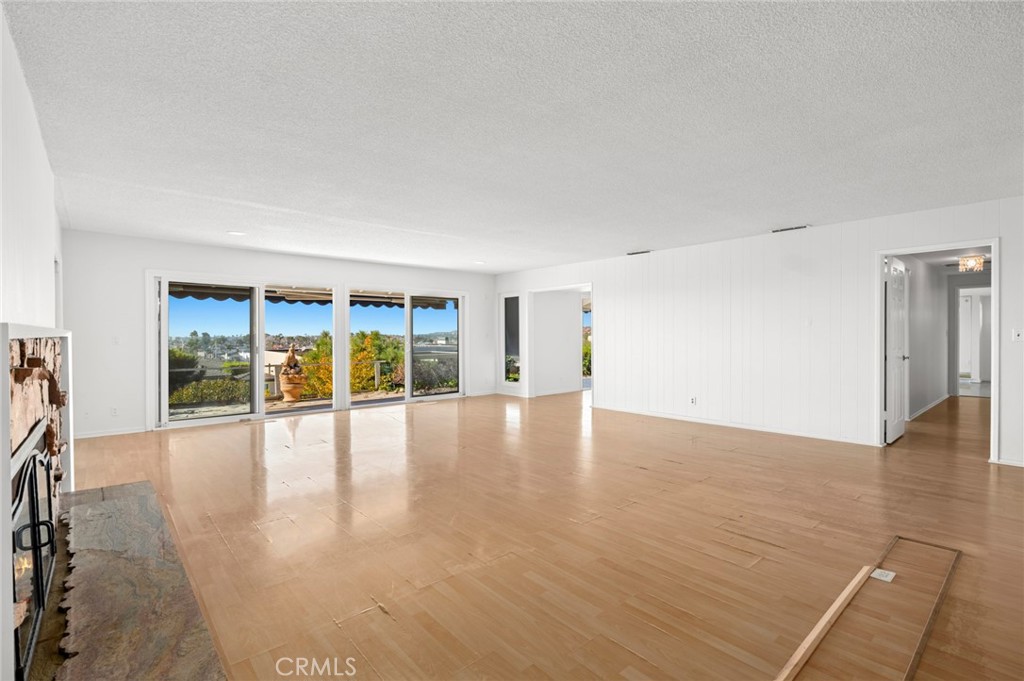 1727 Galatea Terrace