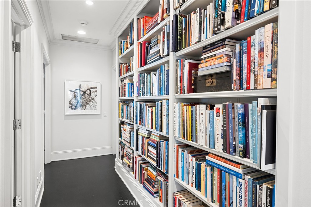 2601 Bayshore Drive