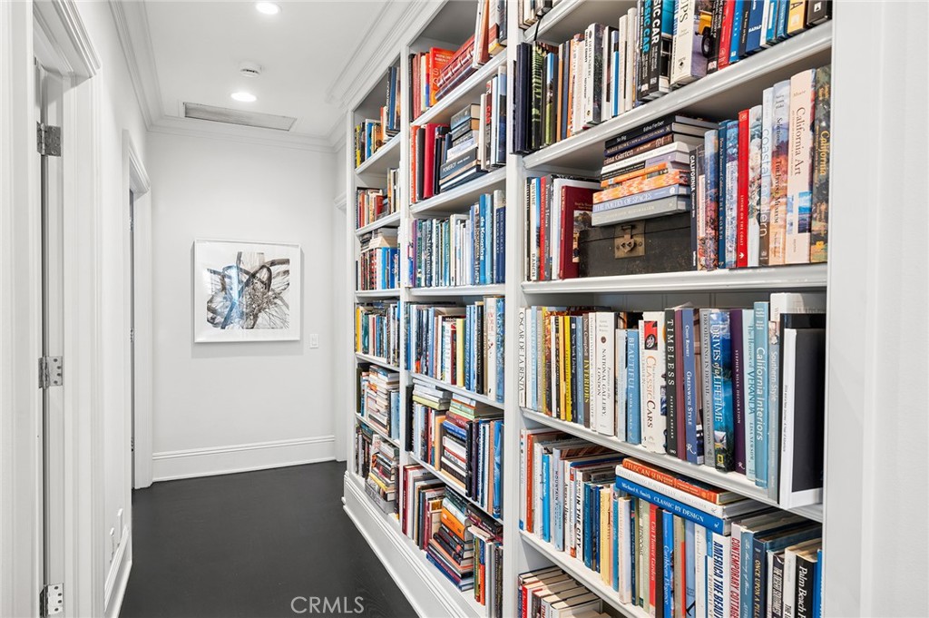 2601 Bayshore Drive