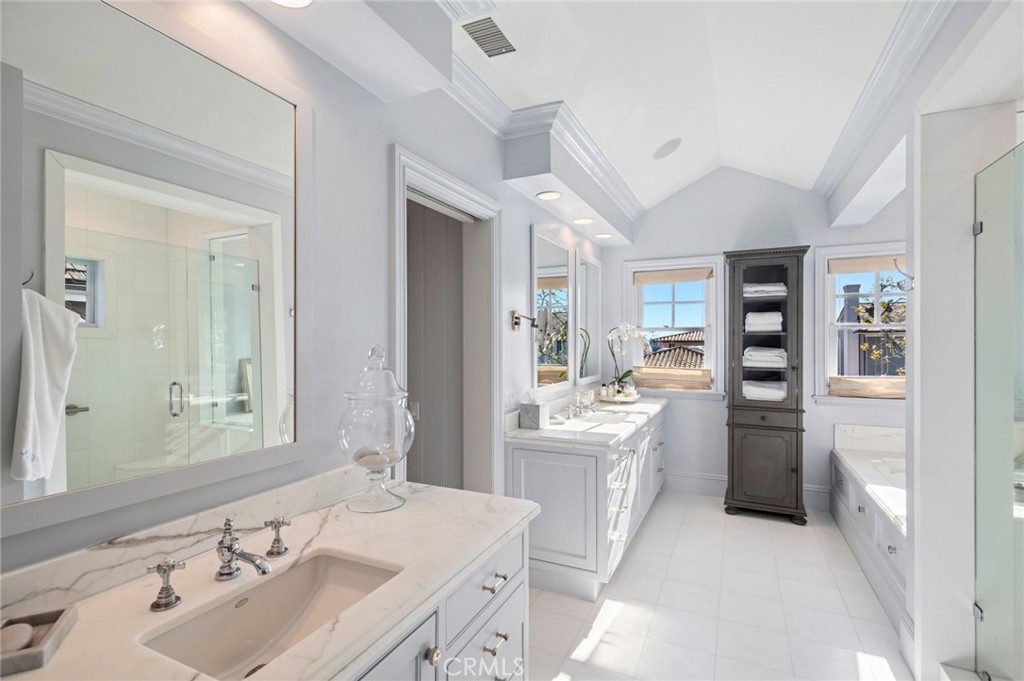 2601 Bayshore Drive