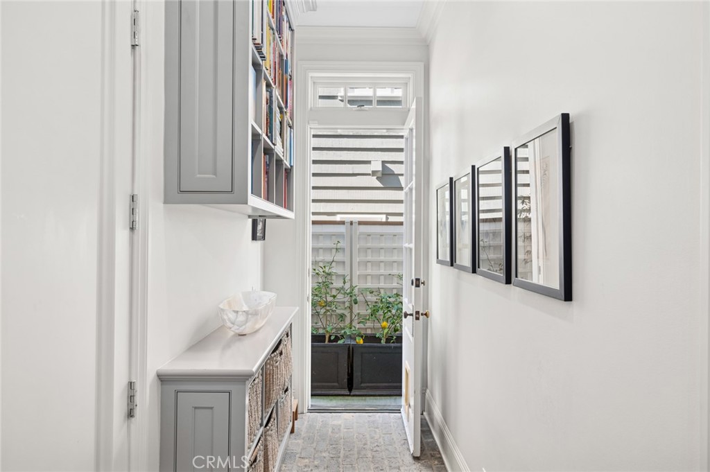 2601 Bayshore Drive