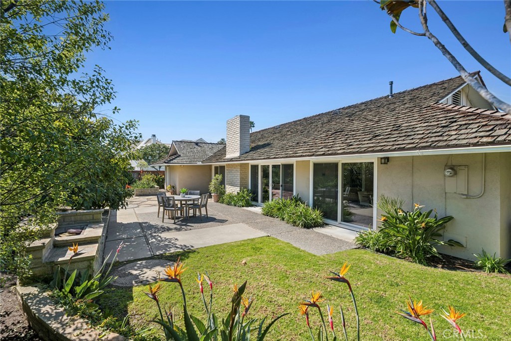 1800 Tradewinds Lane