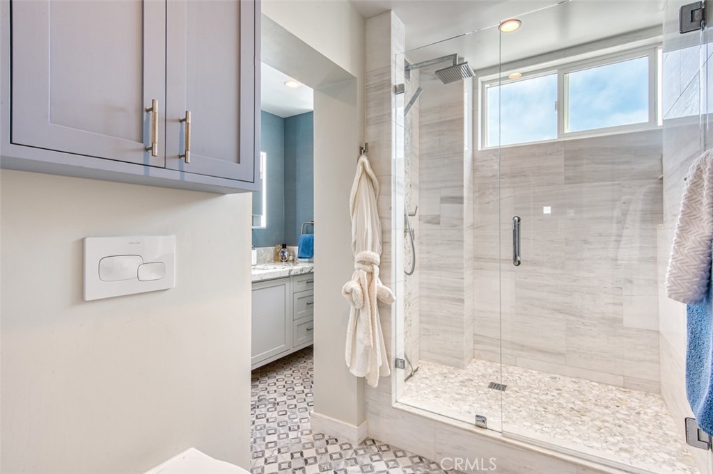 3121 W Coast Hwy 7AB