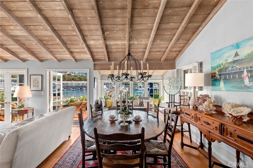 323 E Bay Front