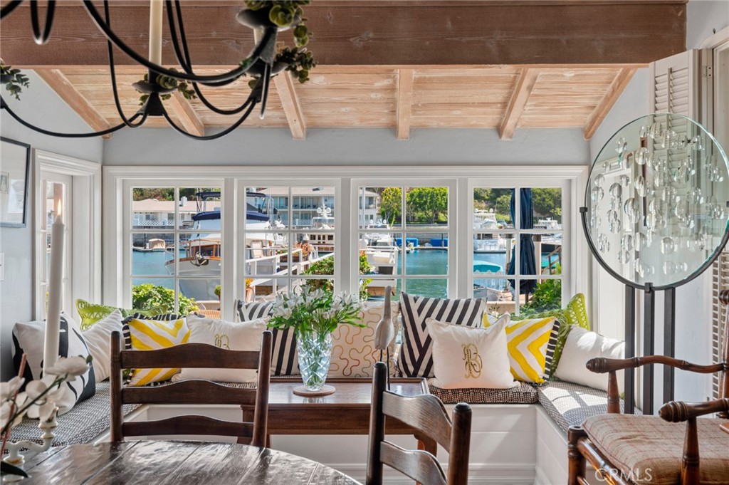 323 E Bay Front