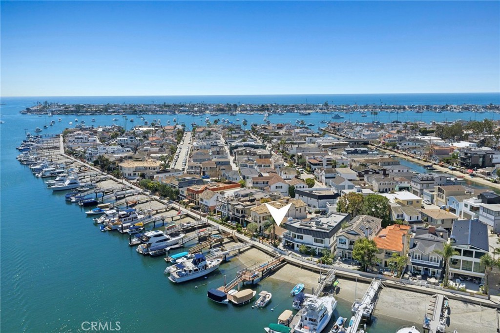 323 E Bay Front