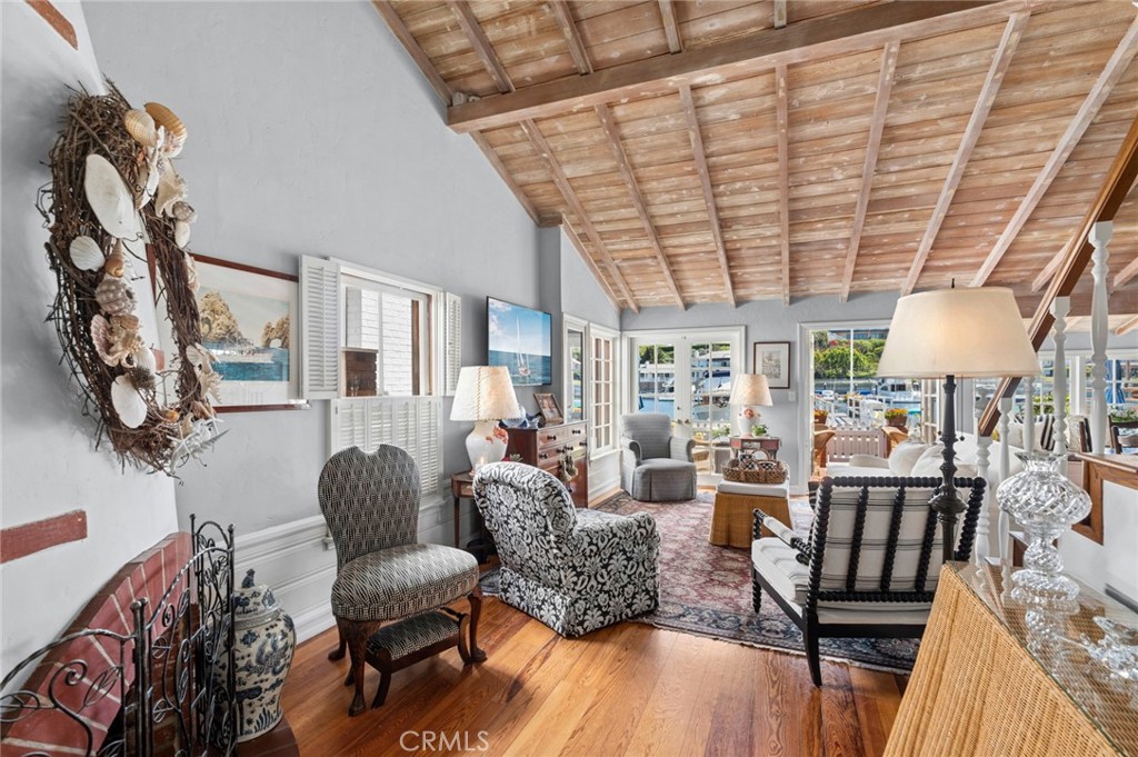 323 E Bay Front