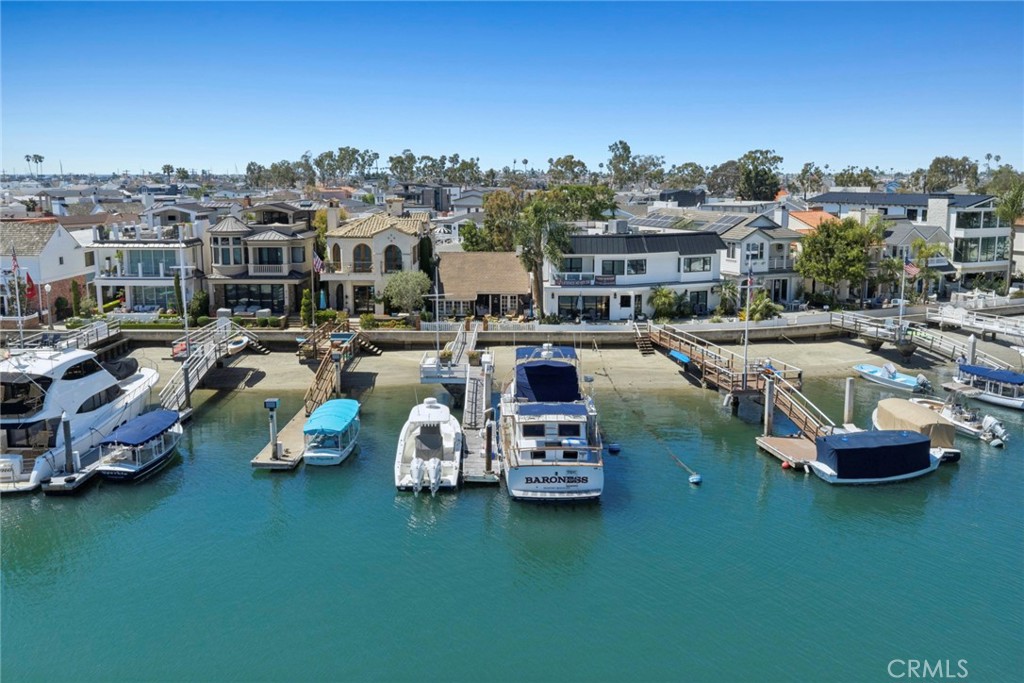 323 E Bay Front