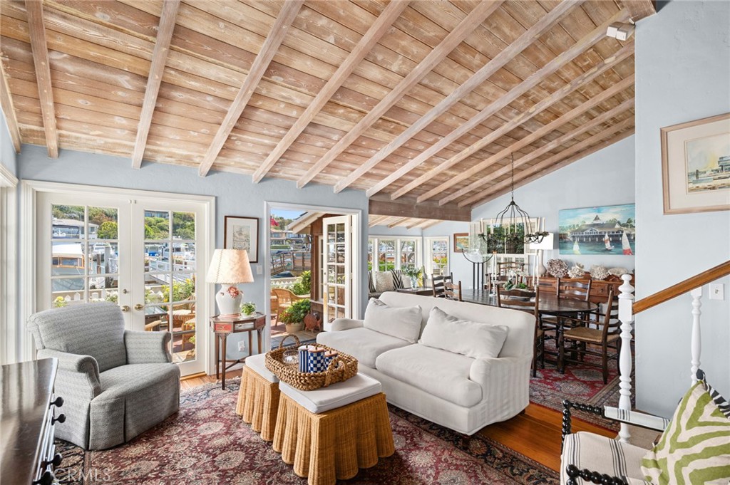 323 E Bay Front