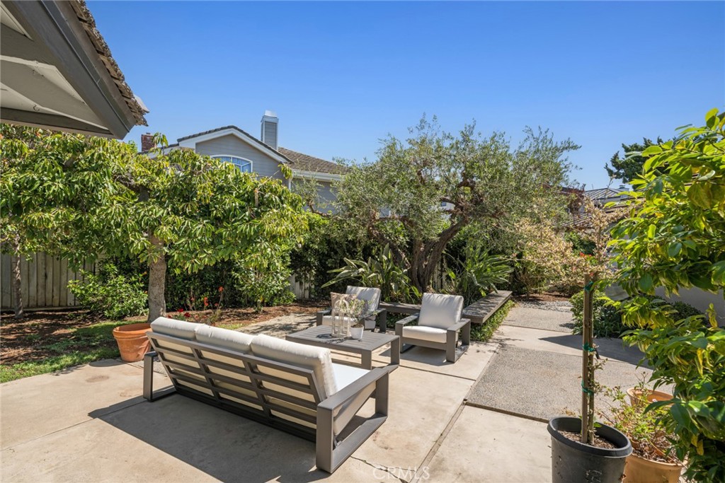 2024 Windward Lane