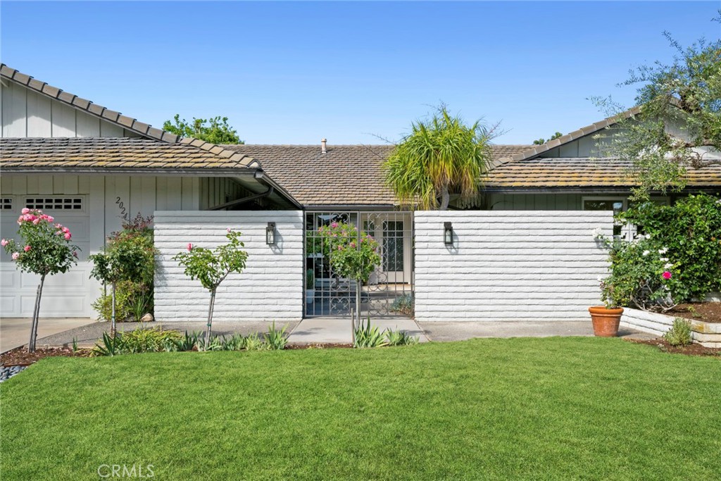 2024 Windward Lane