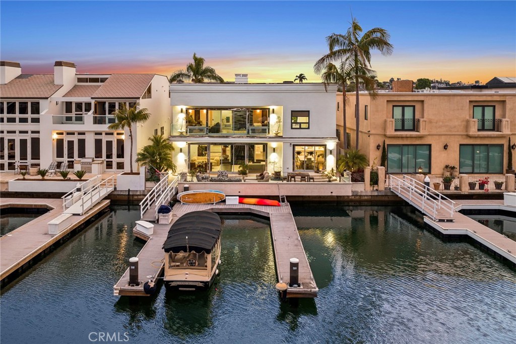 500 Harbor Island Dr