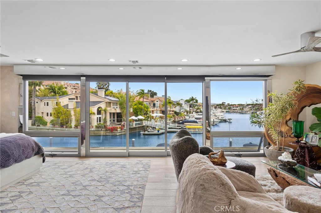 500 Harbor Island Dr