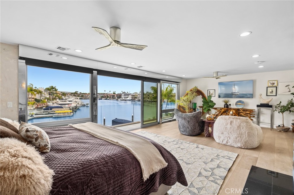 500 Harbor Island Dr