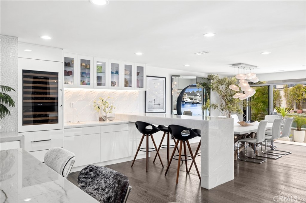 500 Harbor Island Dr