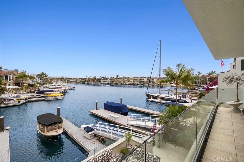 500 Harbor Island Dr