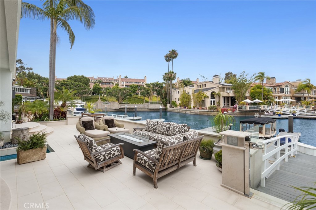 500 Harbor Island Dr