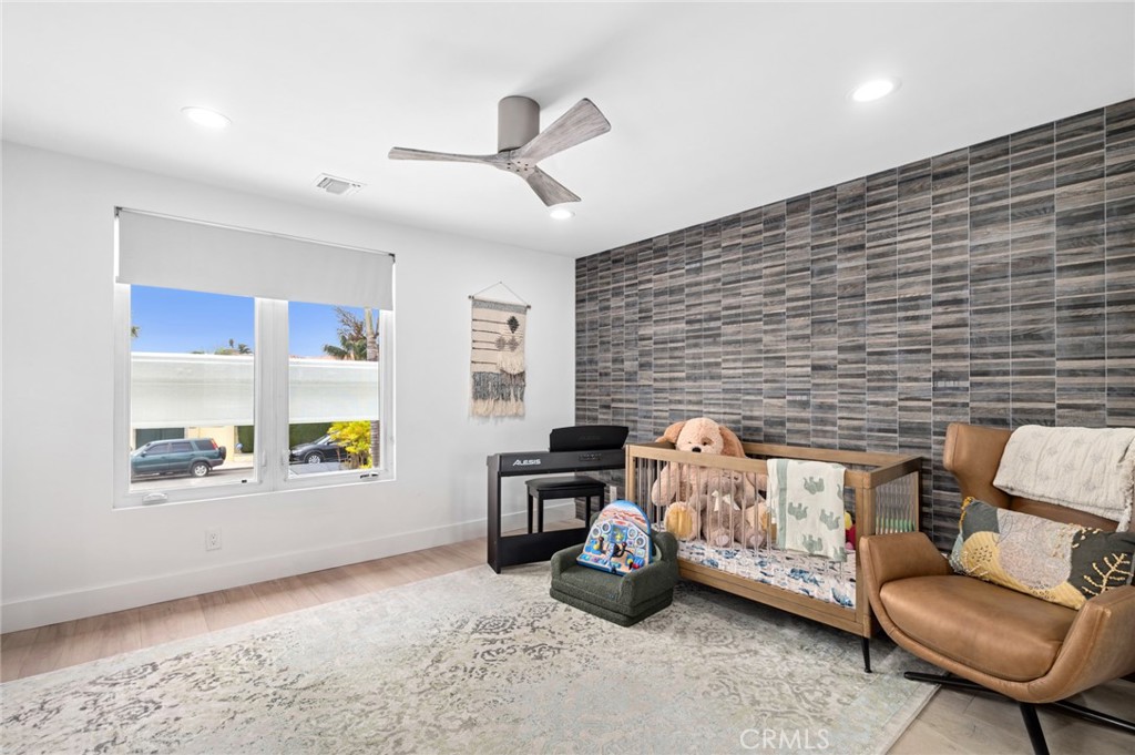 500 Harbor Island Dr