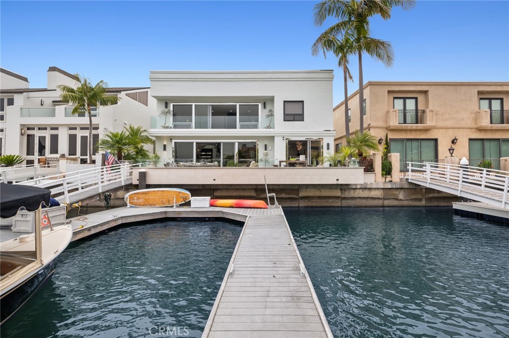 500 Harbor Island Dr