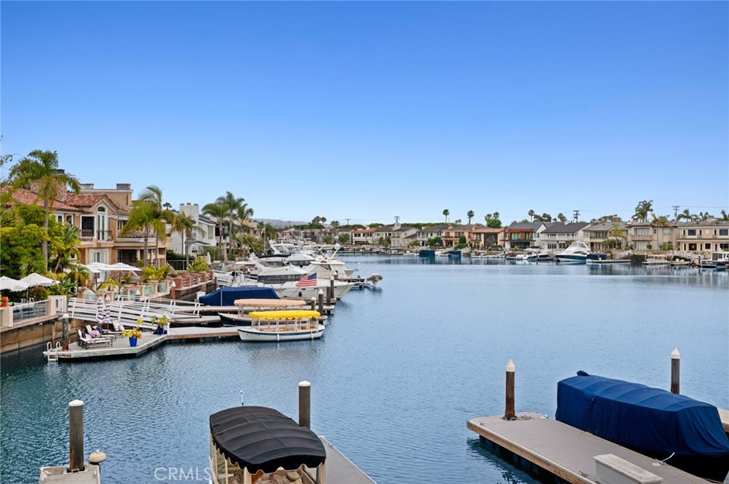500 Harbor Island Dr