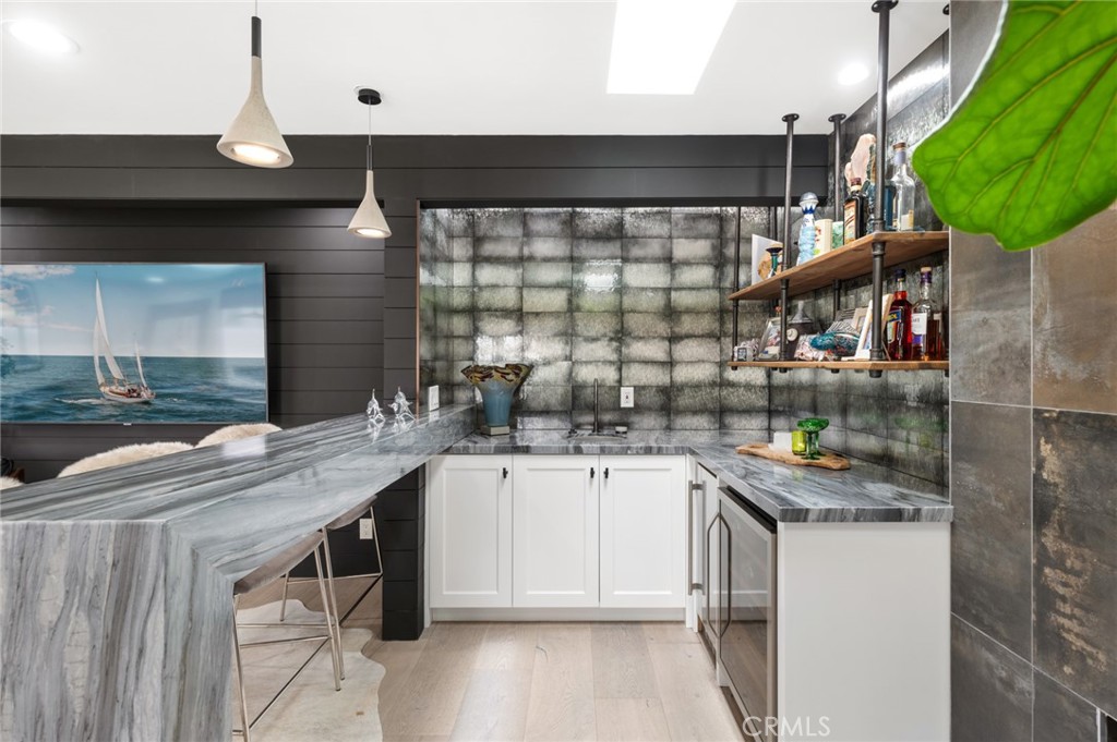 500 Harbor Island Dr