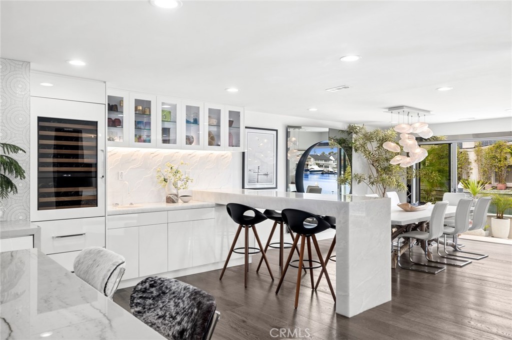 500 Harbor Island Dr