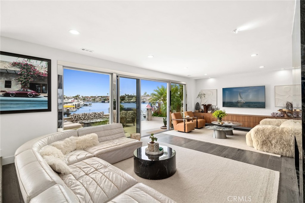 500 Harbor Island Dr