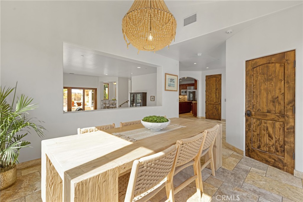 4322 Escondido Drive