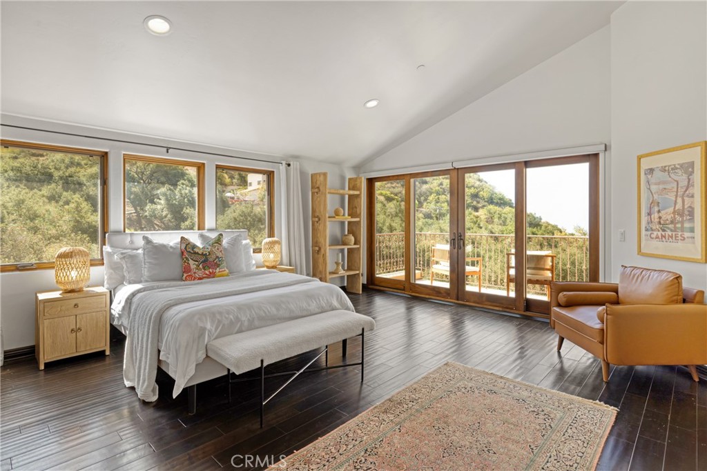 4322 Escondido Drive