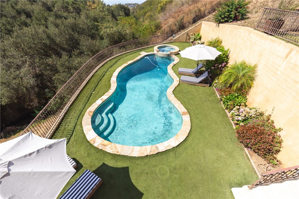 4322 Escondido Drive