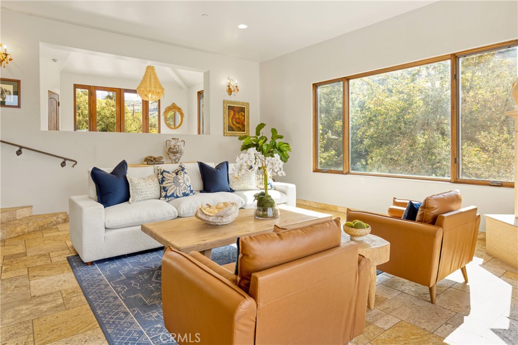 4322 Escondido Drive