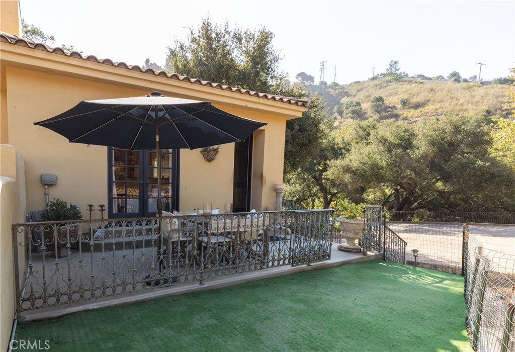 4322 Escondido Drive