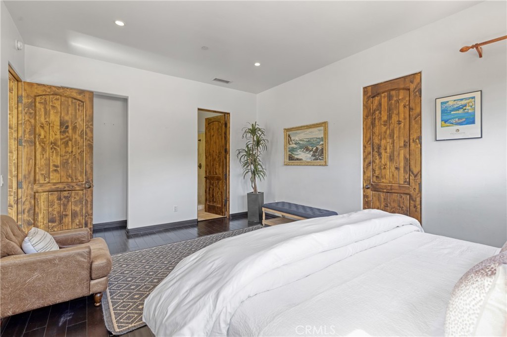 4322 Escondido Drive